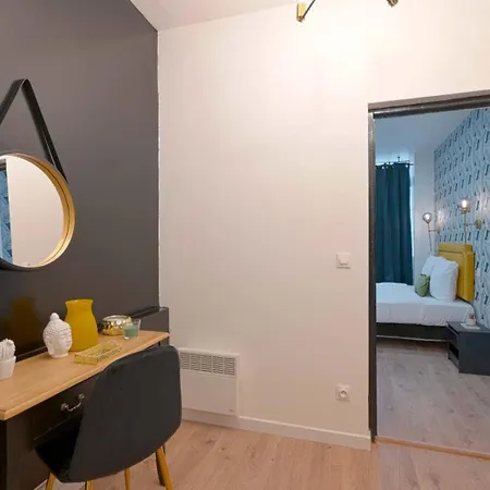 Trendy For Three Guests 아파트 파리